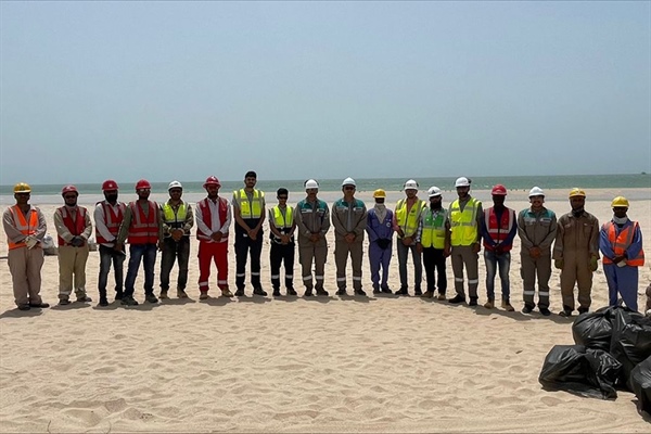 Marafiq organized in collaboration with Duqm Special Economic Zone a beach cleaning campaign.